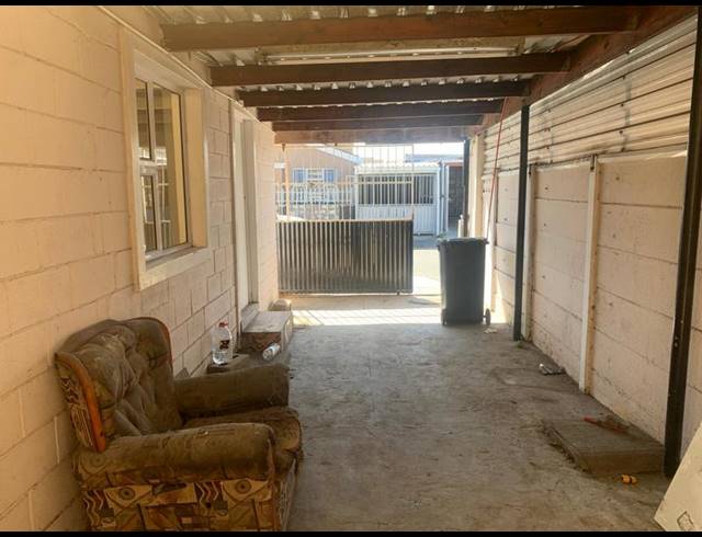 4 BEDROOM HOUSE FOR SALE IN MITCHELLS PLAIN CENTRAL
